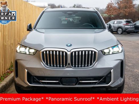 Used 2025 BMW X5 xDrive50e image 2