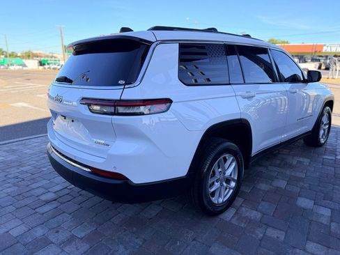 Used 2022 Jeep Grand Cherokee L Laredo w/ Luxury Tech Group I image 8