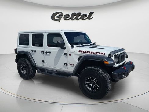 Used 2025 Jeep Wrangler Unlimited Rubicon w/ XTREMEE 35" Tire Package AWD/4WD image 3