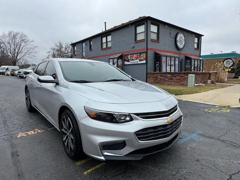 Used 2018 Chevrolet Malibu LT image 38