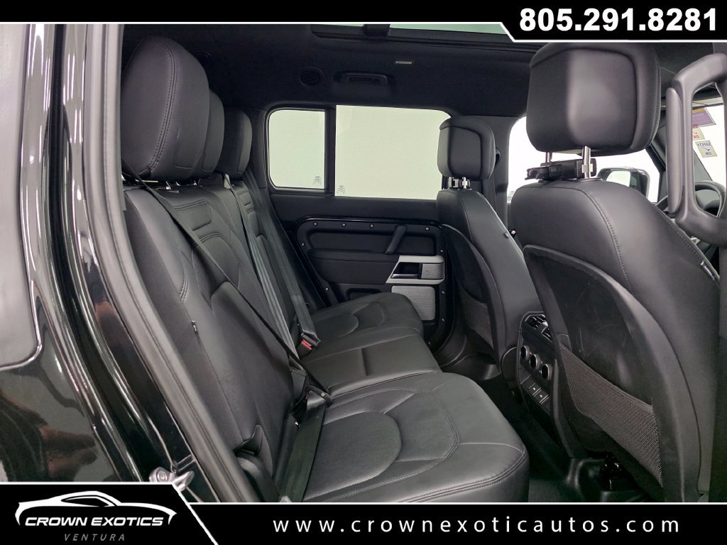 Used 2023 Land Rover Defender 130 SE AWD/4WD image 16