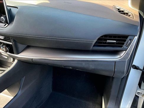 Used 2023 Nissan Rogue SV image 24