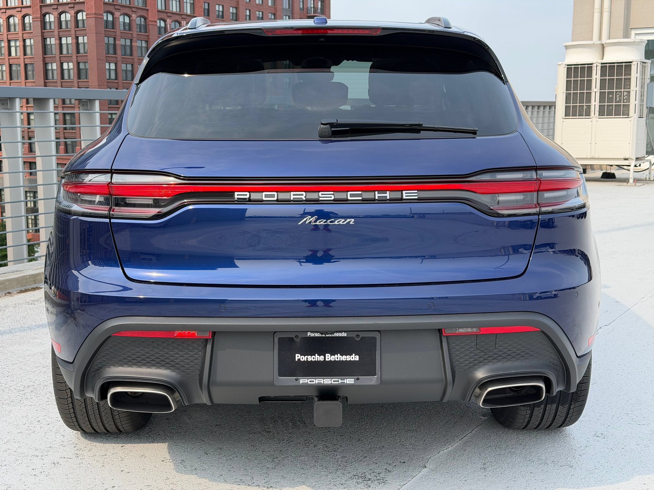 Used 2026 Porsche Macan AWD/4WD image 10