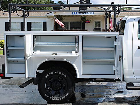 Used 2025 RAM 3500 Tradesman RWD image 14