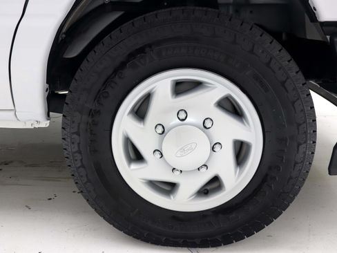 Used 2024 Ford E-350 and Econoline 350 Super Duty w/ Power Windows & Locks Group RWD image 31