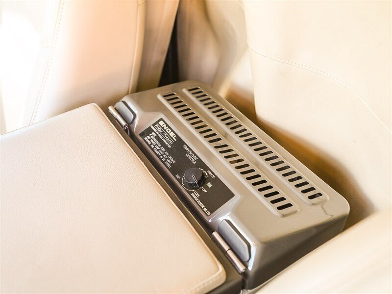 Used 2014 Cadillac Escalade ESV Premium AWD/4WD image 42