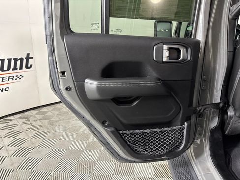 Used 2023 Jeep Wrangler Unlimited Sahara w/ Cold Weather Group AWD/4WD image 18