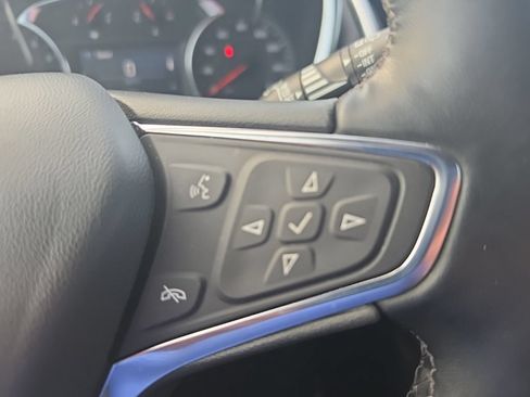 Used 2024 Chevrolet Equinox LT AWD/4WD image 14