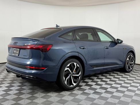 Used 2023 Audi e-tron Premium Plus w/ Premium Plus Package image 9