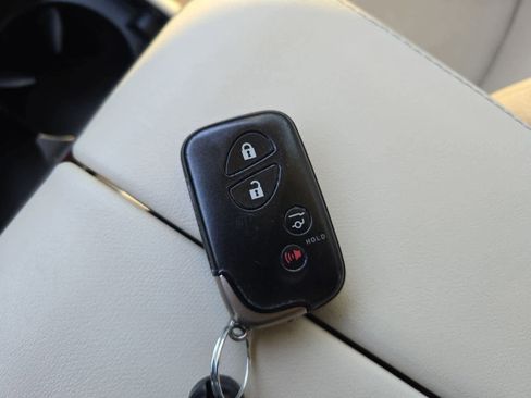 Used 2014 Lexus GX 460 w/ Premium Package image 36