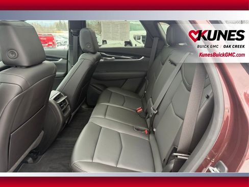 Used 2023 Cadillac XT5 Premium Luxury AWD/4WD image 8