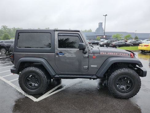 Used 2018 Jeep Wrangler Rubicon AWD/4WD image 16