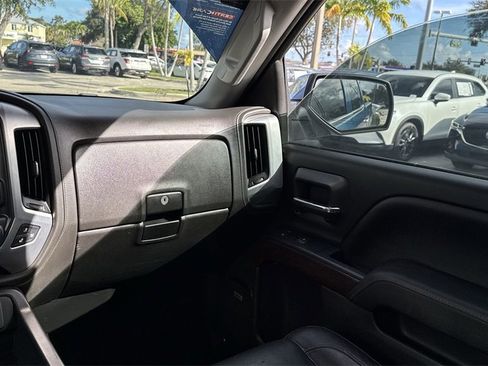 Used 2018 GMC Sierra 1500 SLT image 16