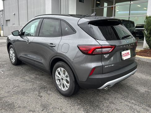 New 2025 Ford Escape Active w/ Tech Pack #1 FWD image 3