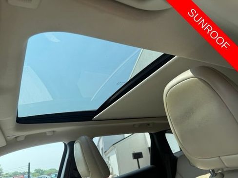 Used 2018 Jeep Cherokee Limited w/ Luxury Group AWD/4WD image 43
