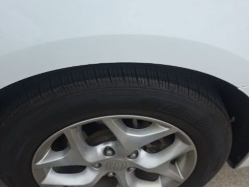 Used 2019 Chrysler Pacifica Touring-L Plus w/ Tire & Wheel Group FWD image 18