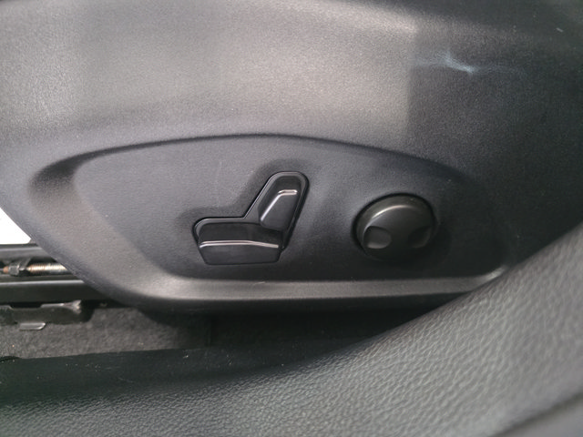 Used 2026 Jeep Compass Trailhawk AWD/4WD image 13