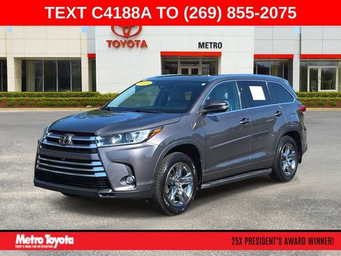 Used 2018 Toyota Highlander Limited Platinum AWD/4WD image 1