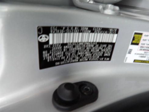 Used 2021 Toyota Corolla LE image 13