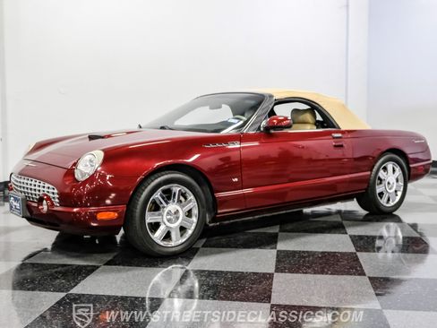 Used 2004 Ford Thunderbird RWD image 11