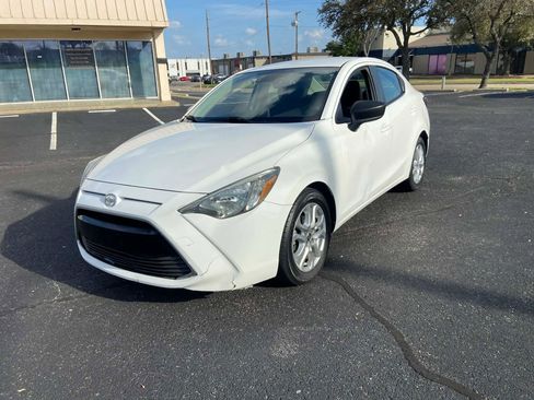 Used 2016 Scion iA image 1