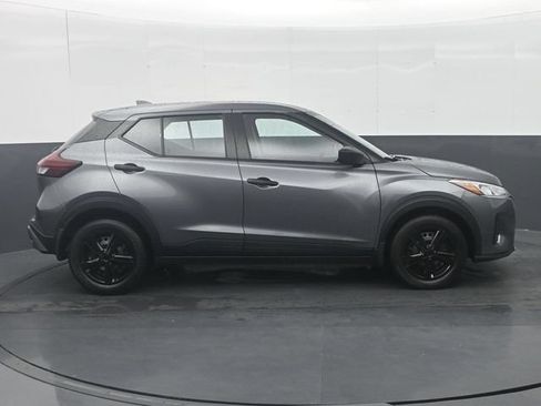 Used 2024 Nissan Kicks S FWD image 8