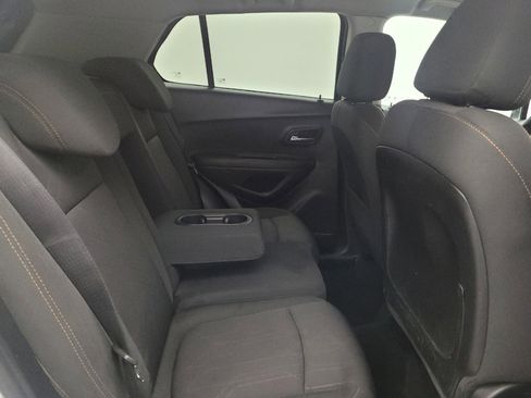 Used 2019 Chevrolet Trax LT image 19