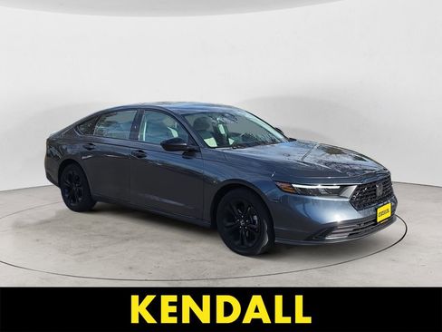 Used 2025 Honda Accord SE image 7