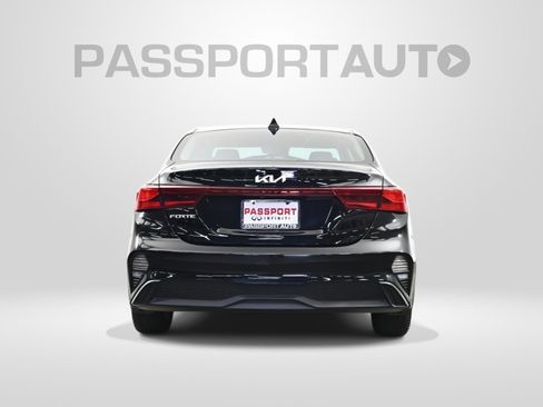 Used 2022 Kia Forte LXS w/ LXS Technology Package image 7