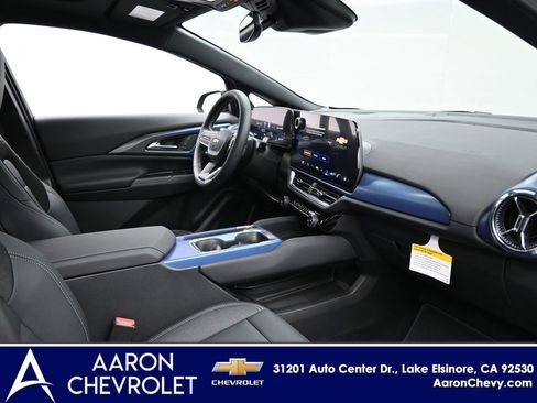 New 2026 Chevrolet Equinox EV LT image 9