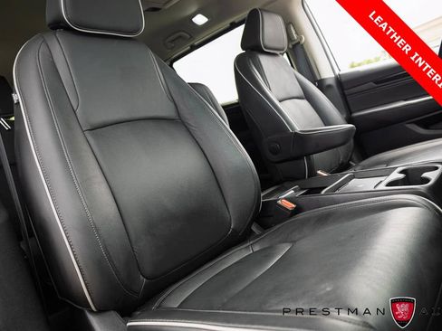 Used 2025 Honda Odyssey Touring image 4