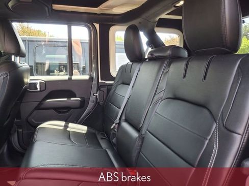 Used 2023 Jeep Wrangler Unlimited Sahara w/ Cold Weather Group AWD/4WD image 36