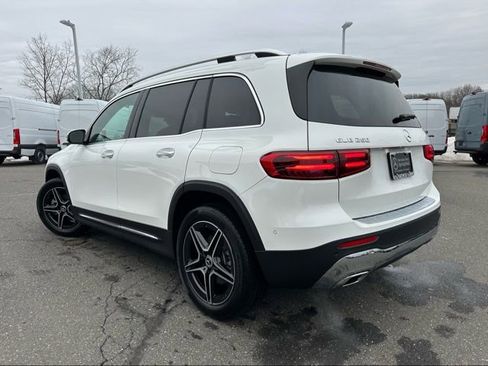 New 2026 Mercedes-Benz GLB 250 4MATIC image 5