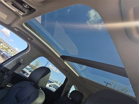 New 2026 Kia Sorento S w/ S Panoramic Sunroof Package image 16