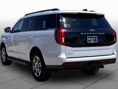 New 2026 Ford Expedition Active RWD image 12