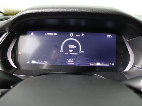 Used 2023 Jeep Grand Cherokee Laredo image 14