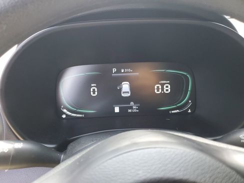 Certified 2023 Kia Soul LX FWD image 26