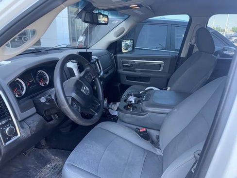 Used 2016 RAM 1500 Classic SLT RWD image 5