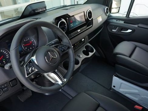 New 2026 Mercedes-Benz Sprinter 2500 image 28