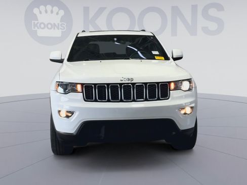 Used 2021 Jeep Grand Cherokee Laredo X AWD/4WD image 4