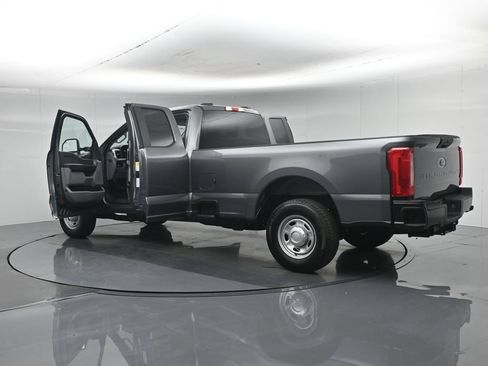 Certified 2025 Ford F250 XL RWD image 35