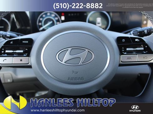 New 2025 Hyundai Elantra SEL image 26