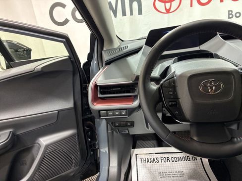 Used 2025 Toyota Prius Plug-In Hybrid FWD image 26