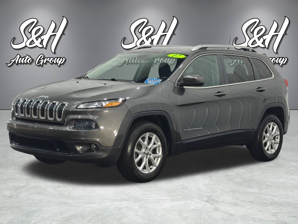 Used 2017 Jeep Cherokee Latitude w/ Cold Weather Group AWD/4WD image 12
