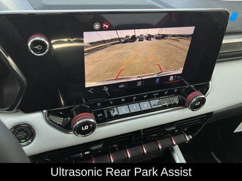 New 2026 GMC Canyon AT4X image 19