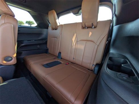 Used 2023 INFINITI QX60 Autograph image 17