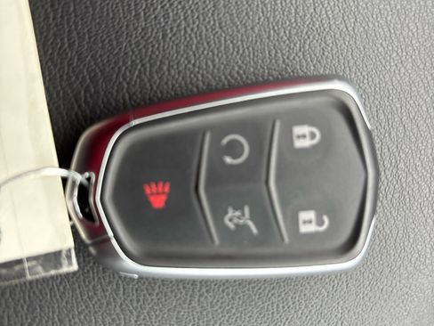 Used 2024 Cadillac XT6 Luxury w/ LPO, Floor Liner Package image 16