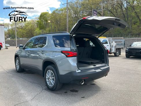Used 2023 Chevrolet Traverse LT FWD image 28
