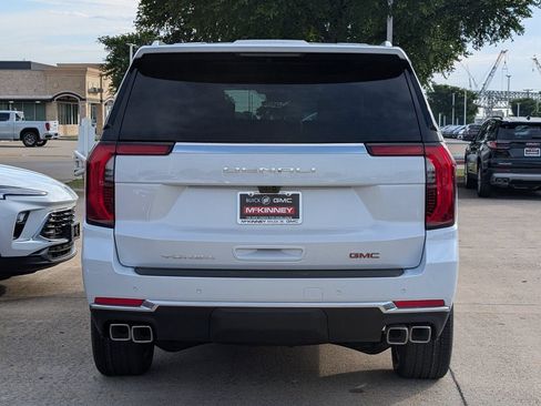 New 2026 GMC Yukon XL Denali w/ Denali Reserve Package AWD/4WD image 5