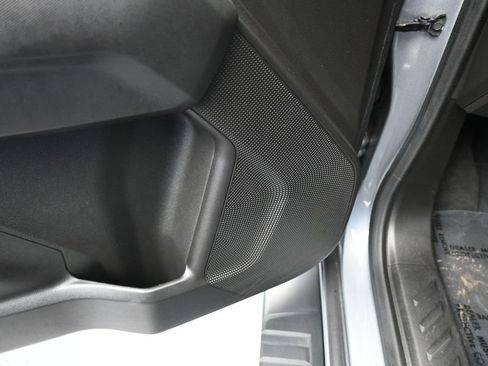 Used 2023 Chevrolet Colorado LT RWD image 14